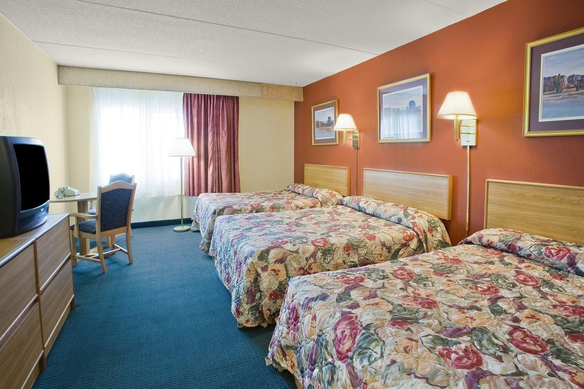 Broadview Inn Suites Galesburg Δωμάτιο φωτογραφία